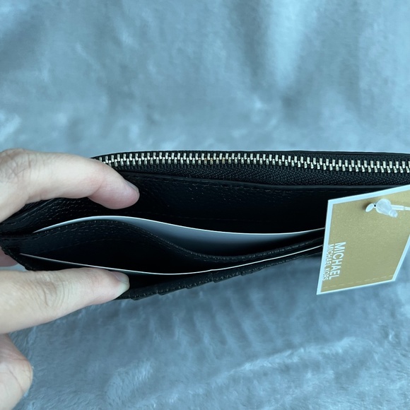 Michael Kors Jet Set Large Slim Card Case - Black - Picture 8 of 9